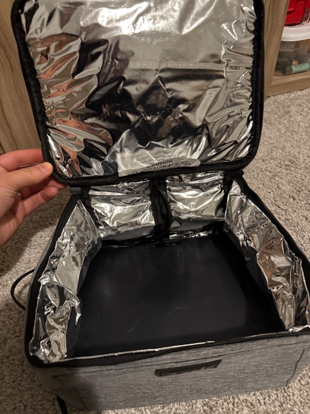 Heat electric lunch bag. - Picture 2 of 3